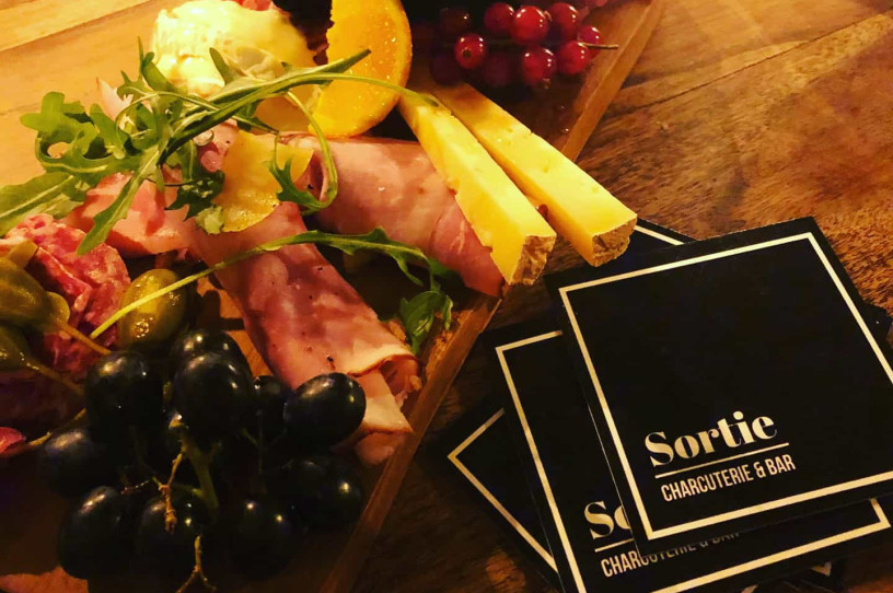 Sortie – Charcuterie & Bar